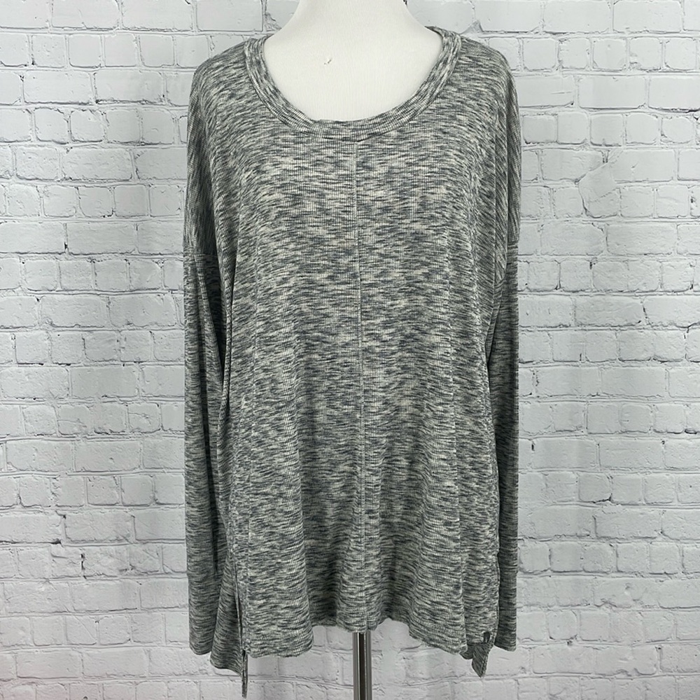 Eddie Bauer size large grey speckled marbled long sleeve thermal top